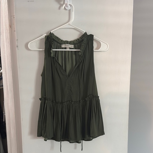 LOFT Women's Green Sleeveless Top - Picture 3 of 4